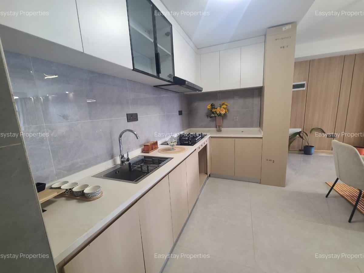 3 Bed Apartment with En Suite in Riverside - 5