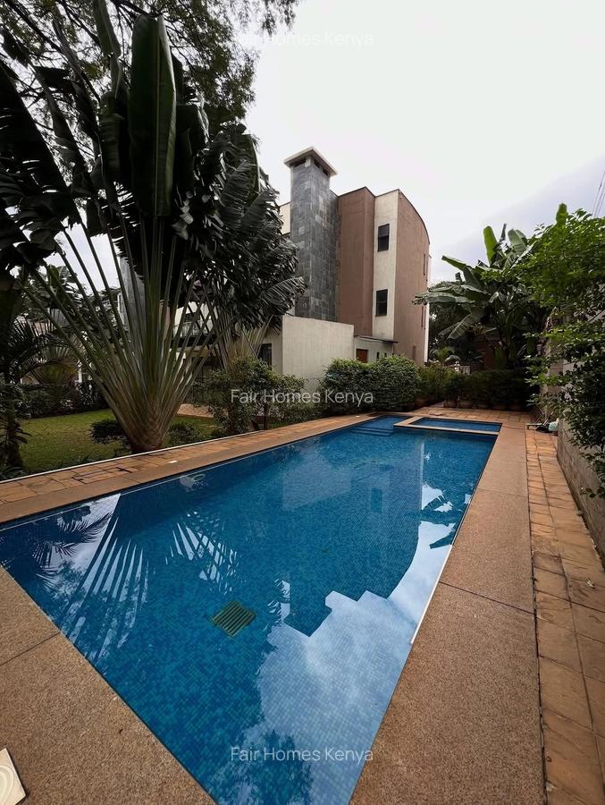 5 Bed Townhouse with En Suite at Lavington Green - 2