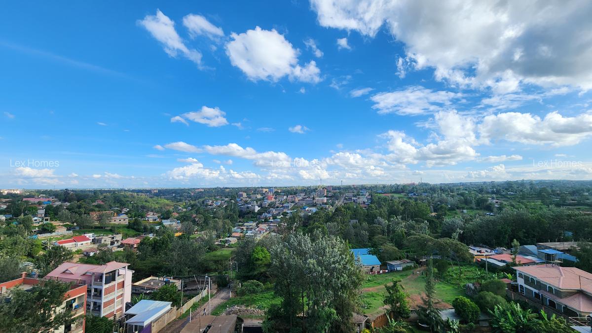 2 Bed Apartment with En Suite at - 15