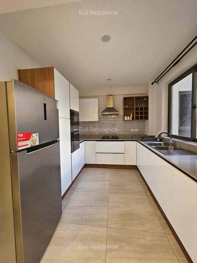 Furnished 2 Bed Apartment with En Suite at Rhapta Rd - 4