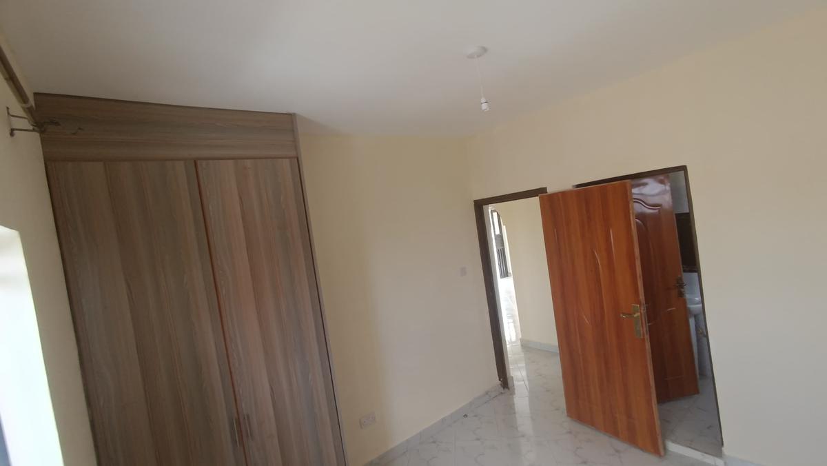 Serviced 3 Bed Apartment with En Suite at Acacia - 5