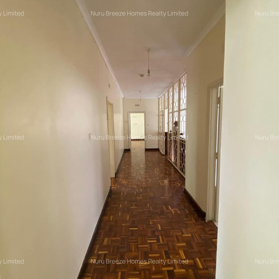 5 Bed House with En Suite in Gigiri - 13