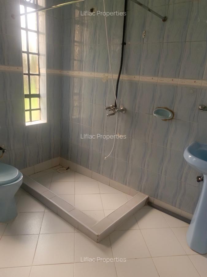 2 Bed House with Garden in Nyari - 10