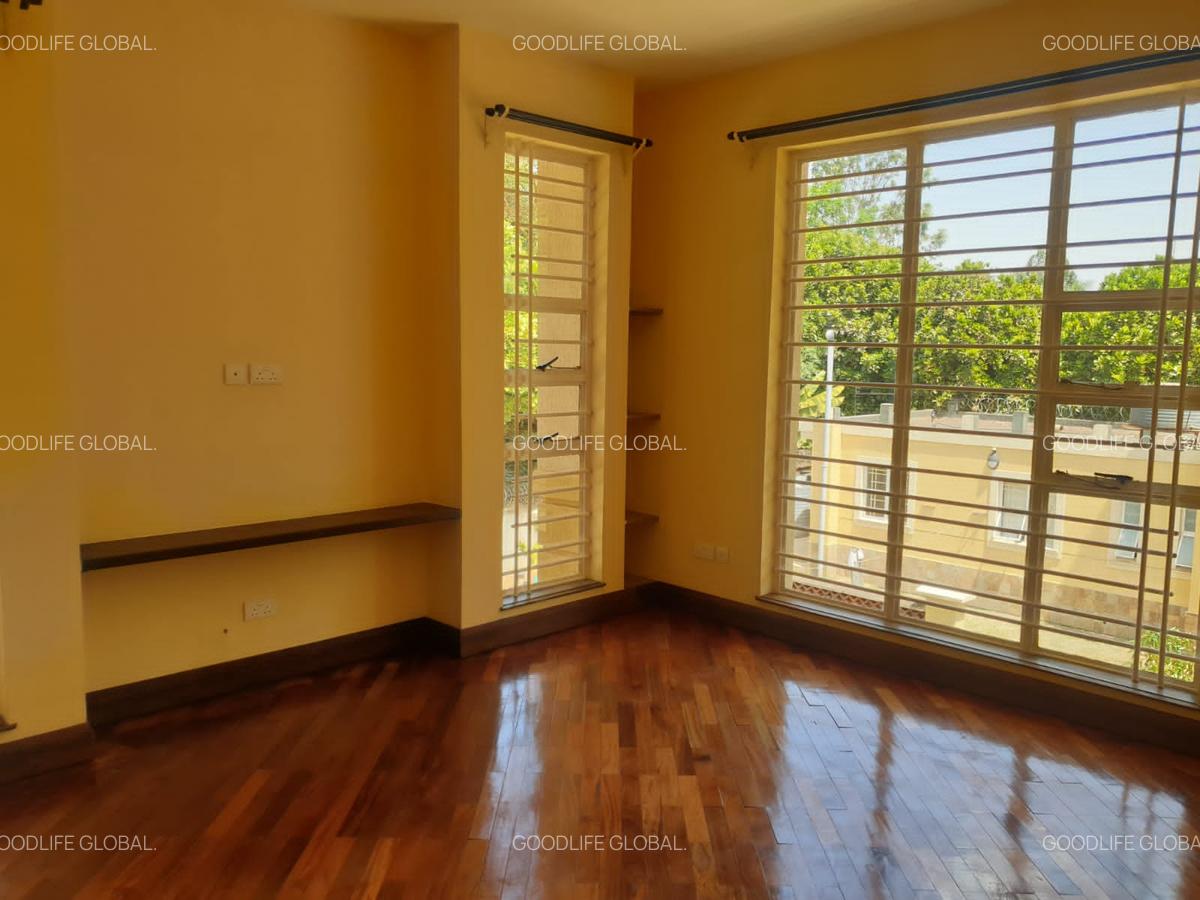 5 Bed House with En Suite at Runda - 14