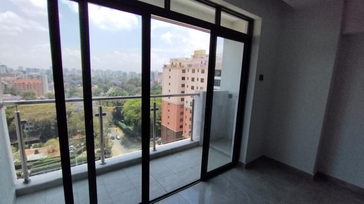 1 Bed Apartment with En Suite at Argwings Kodhek Road - 8