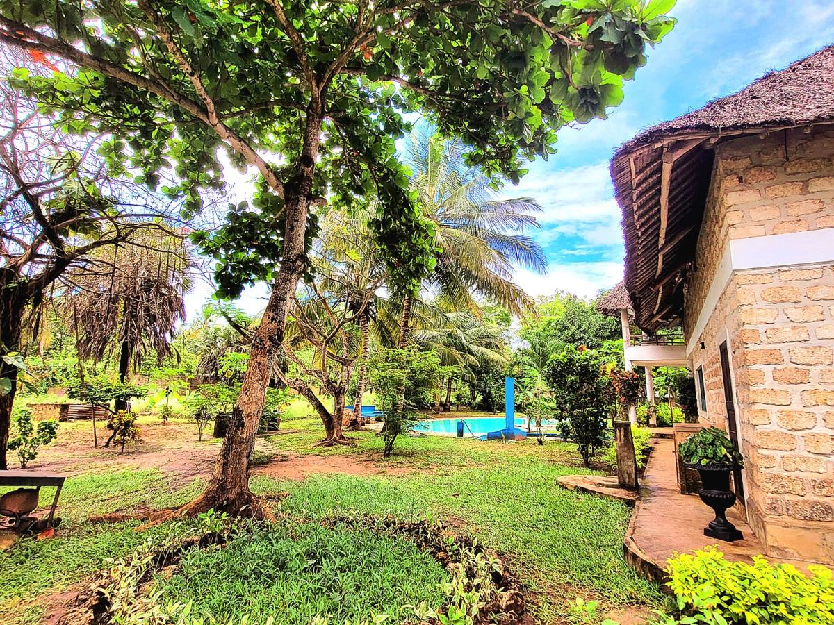 3 Bed Villa with En Suite in Diani - 12