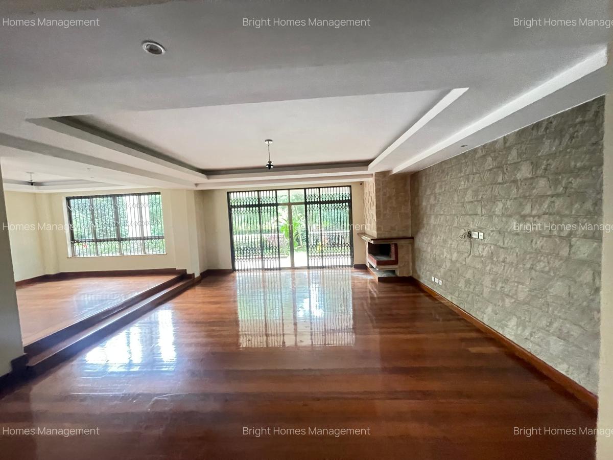 5 Bed Townhouse with En Suite in Lavington - 7