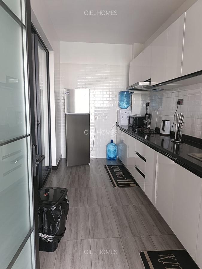 Furnished 2 Bed Apartment with En Suite at Wood Avenue - 2