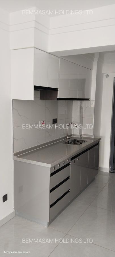 1 Bed Apartment with En Suite at Westlands Road - 7