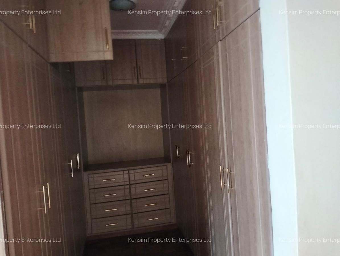 5 Bed Townhouse with En Suite in Lavington - 18