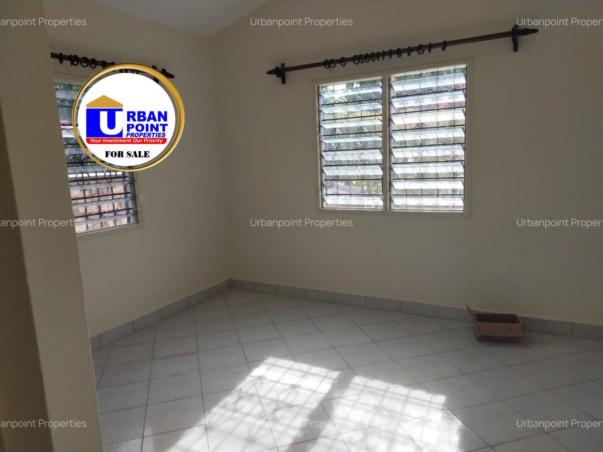 3 Bed House with En Suite in Nyali Area - 11