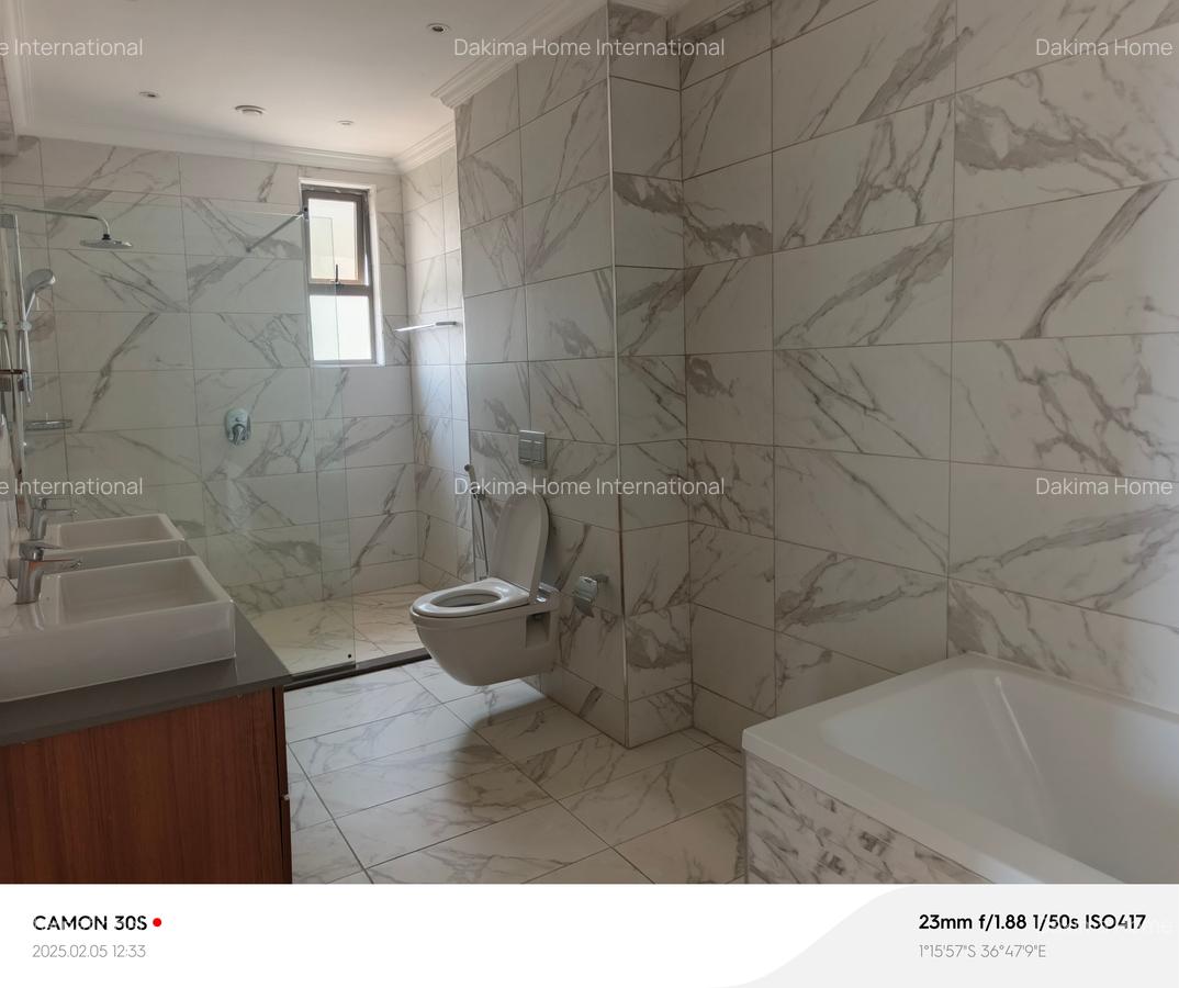 3 Bed Apartment with Staff Quarters in Rhapta Road - 11