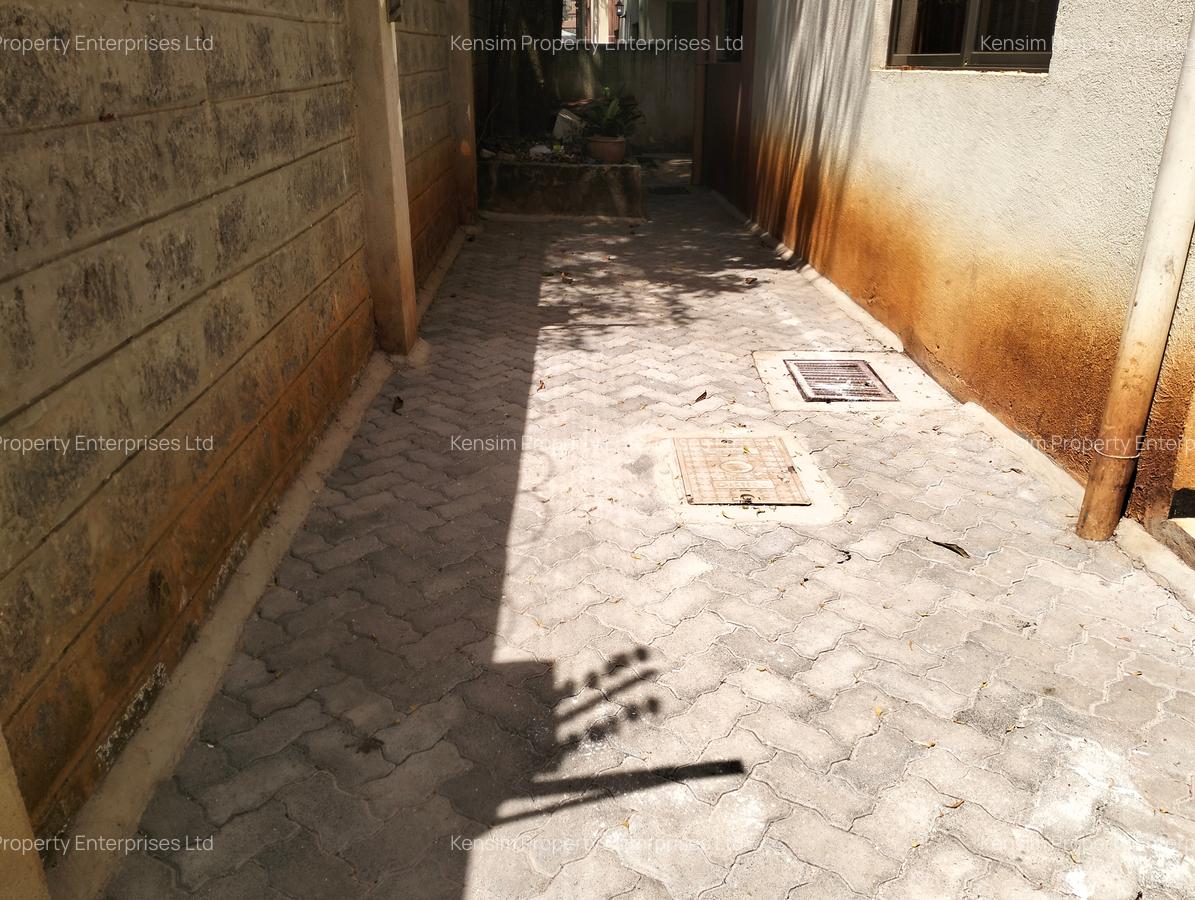 5 Bed Townhouse with En Suite in Lavington - 10