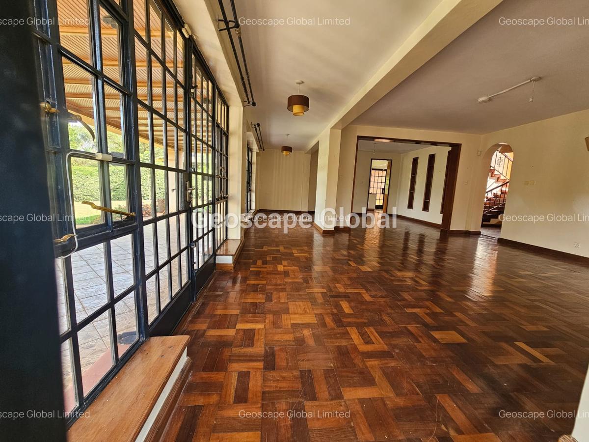 4 Bed House with En Suite in Runda - 3