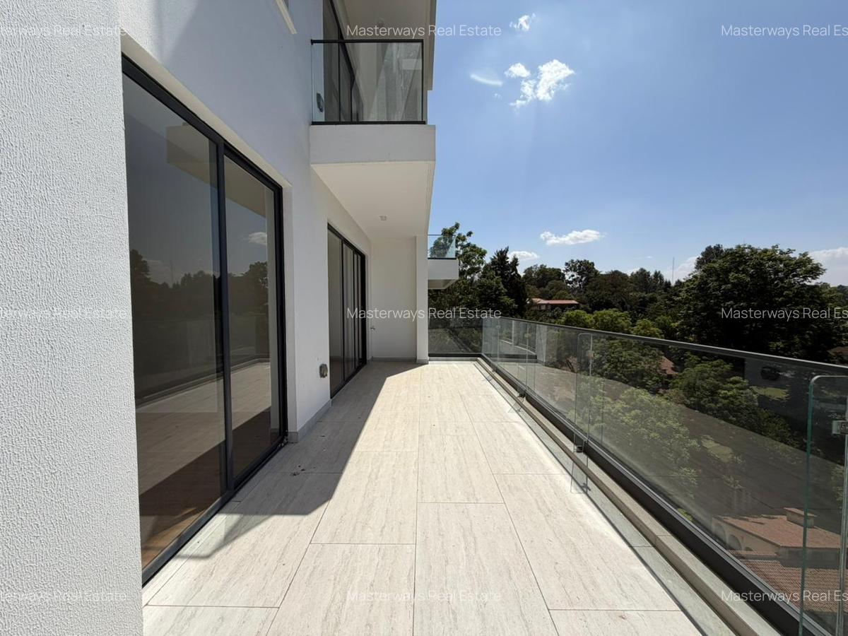 2 Bed Apartment with En Suite at Riverside Drive - 15