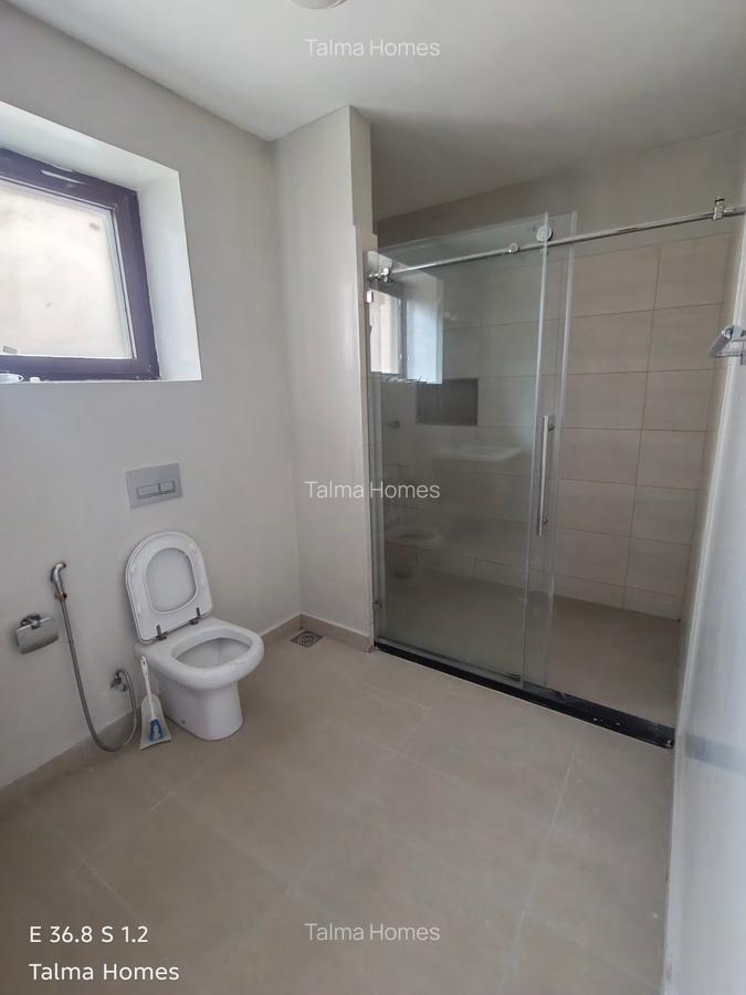 5 Bed Townhouse with En Suite in Lavington - 17