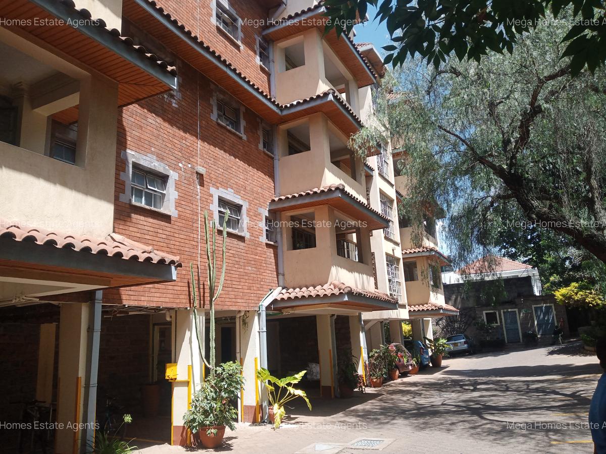 2 Bed Apartment with Swimming Pool at Brookside Drive - 3