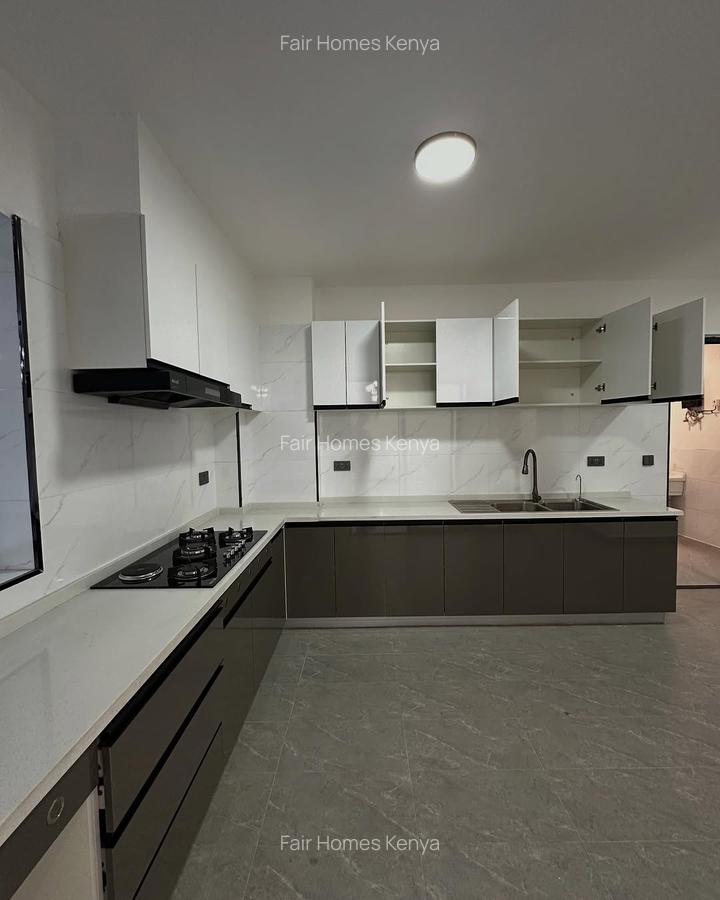 4 Bed Apartment with En Suite at Valley Arcade - 5