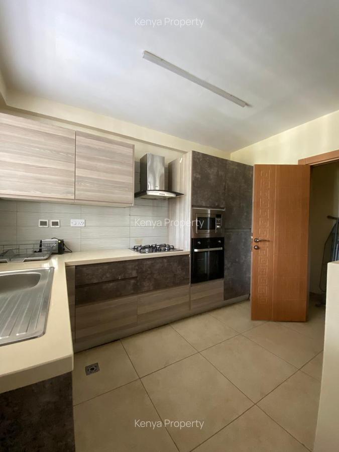 Serviced 2 Bed Apartment with En Suite at Chaka Road - 7