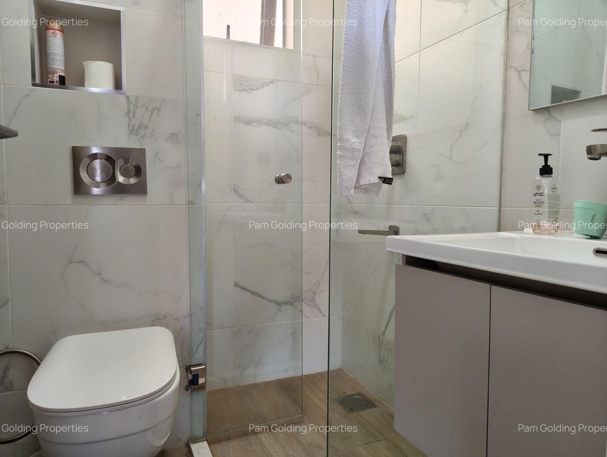 3 Bed Apartment with En Suite in Riverside - 7