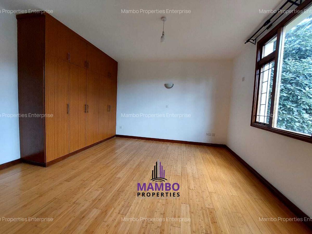 3 Bed Apartment with En Suite at Riverside Drive - 15
