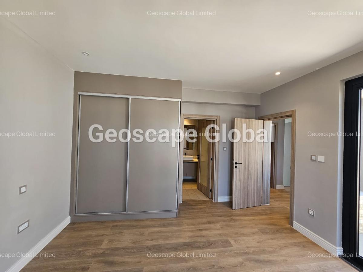 4 Bed Townhouse with En Suite in Runda - 8