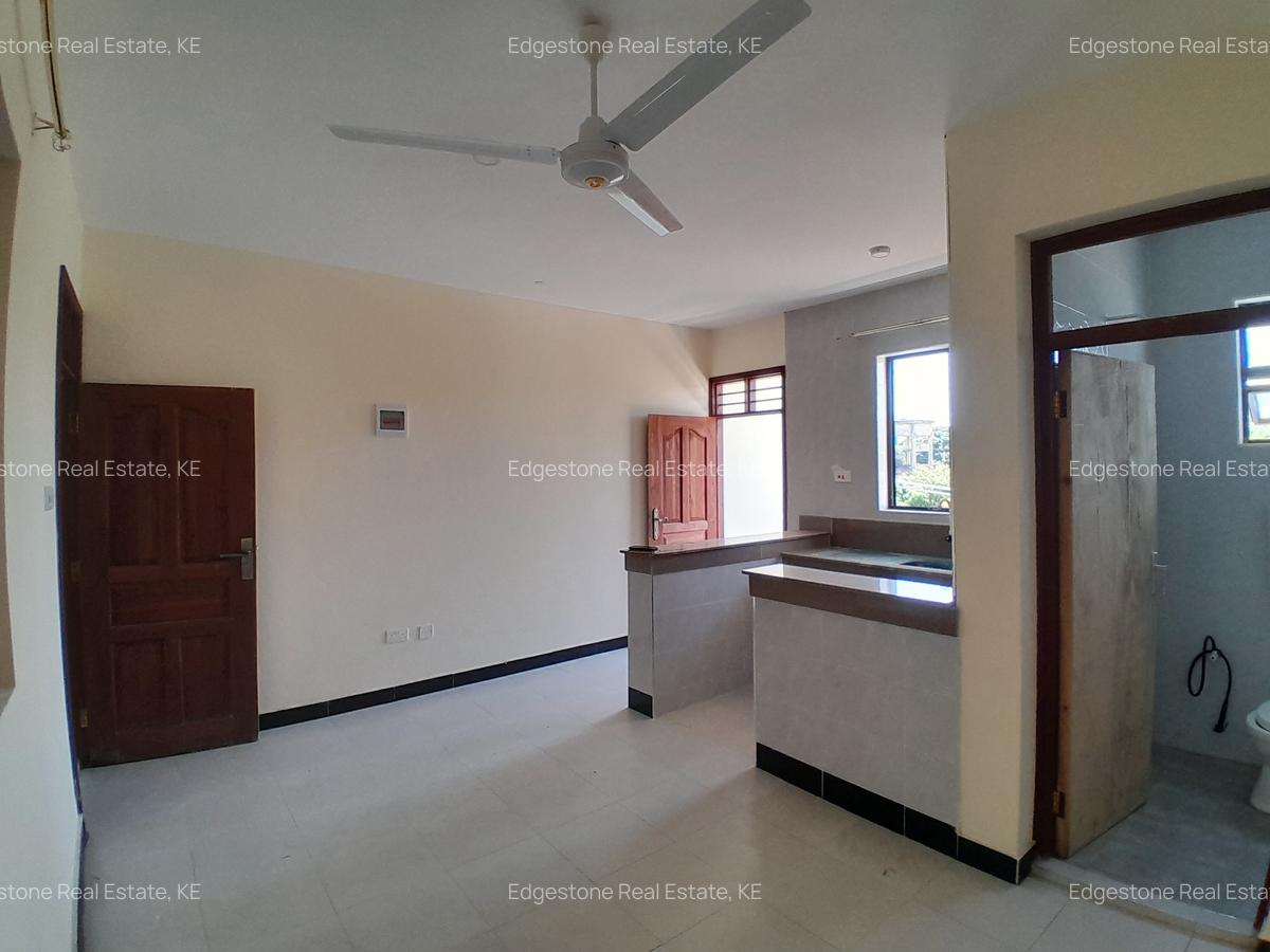 Studio Apartment with Borehole in Mtwapa - 5