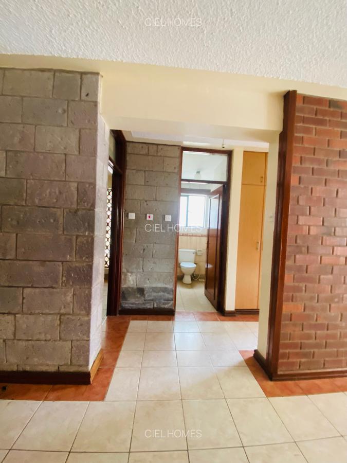 1 Bed Apartment with Swimming Pool at Wood Avenue - 4