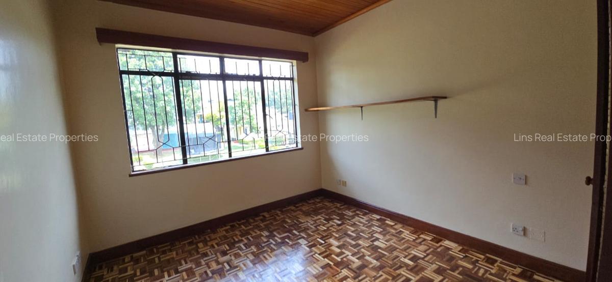 4 Bed Townhouse with En Suite in Lavington - 5