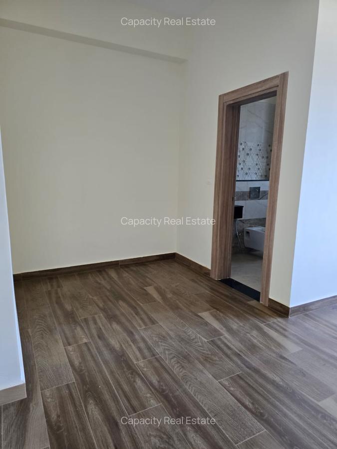3 Bed Apartment with En Suite in Parklands - 13