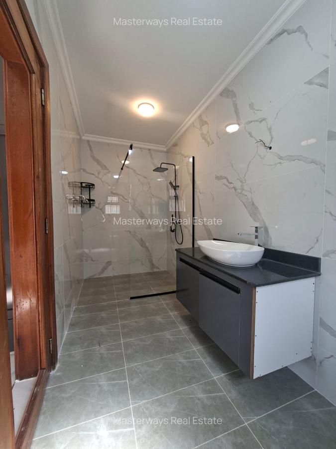 3 Bed House with En Suite in Nakuru - 8