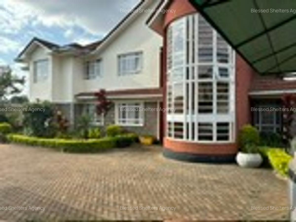 Serviced 2 Bed Apartment with En Suite in Runda - 15