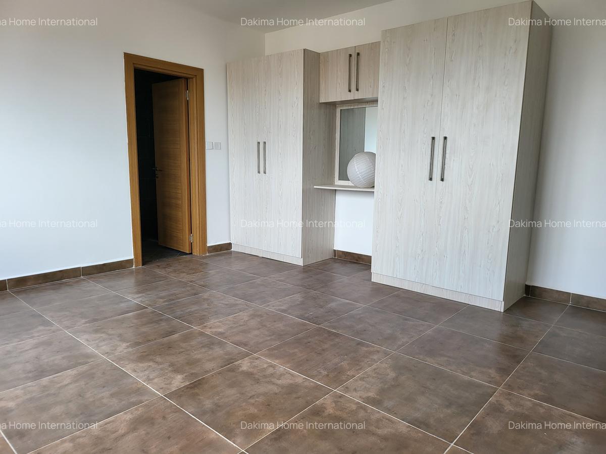 3 Bed Apartment with En Suite in Rhapta Road - 10