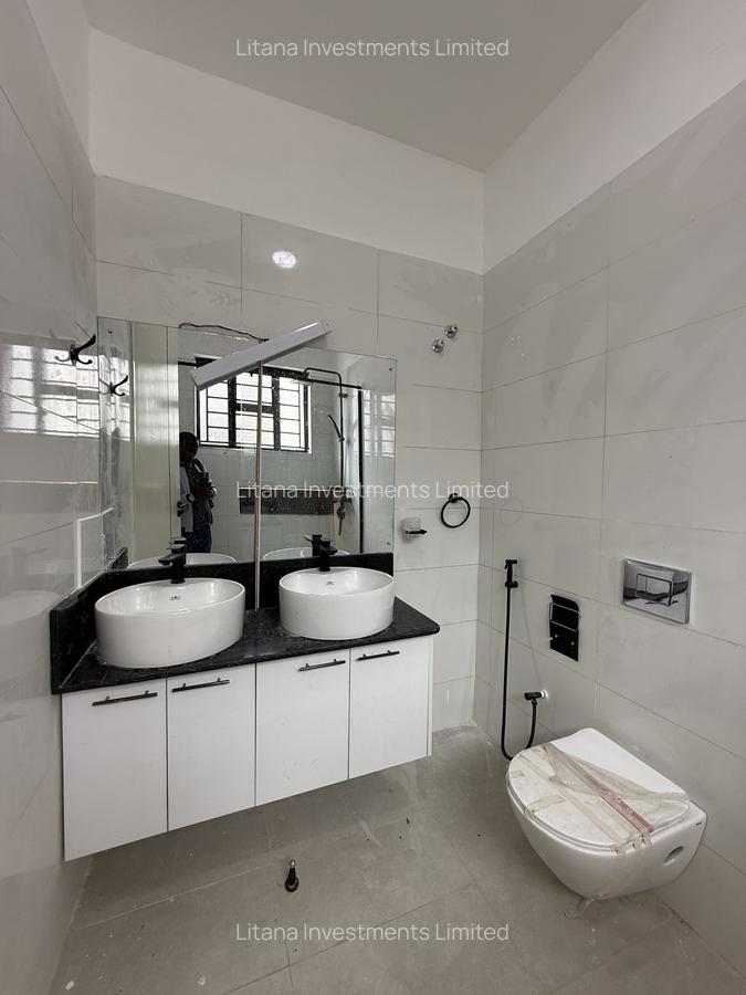 3 Bed House with En Suite in Kitengela - 12