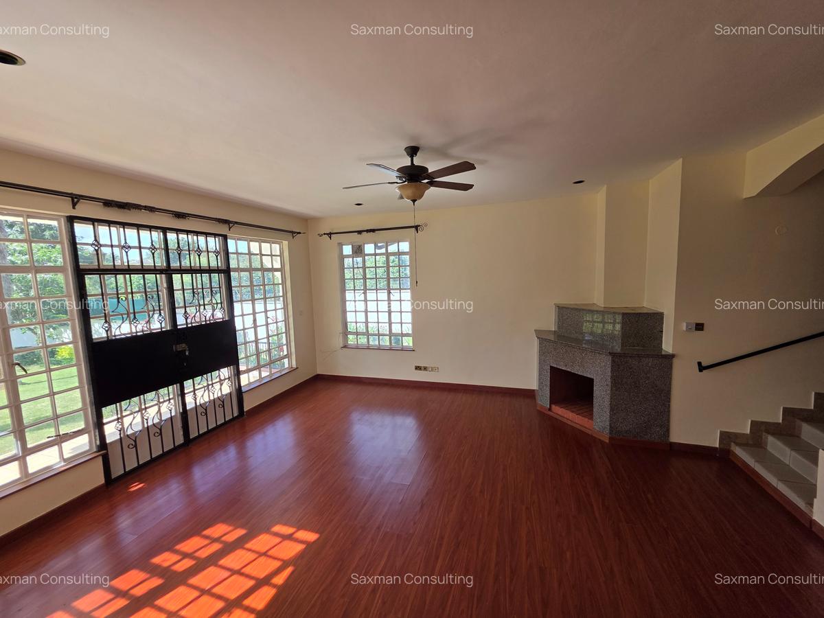 5 Bed Villa with En Suite in Runda - 12