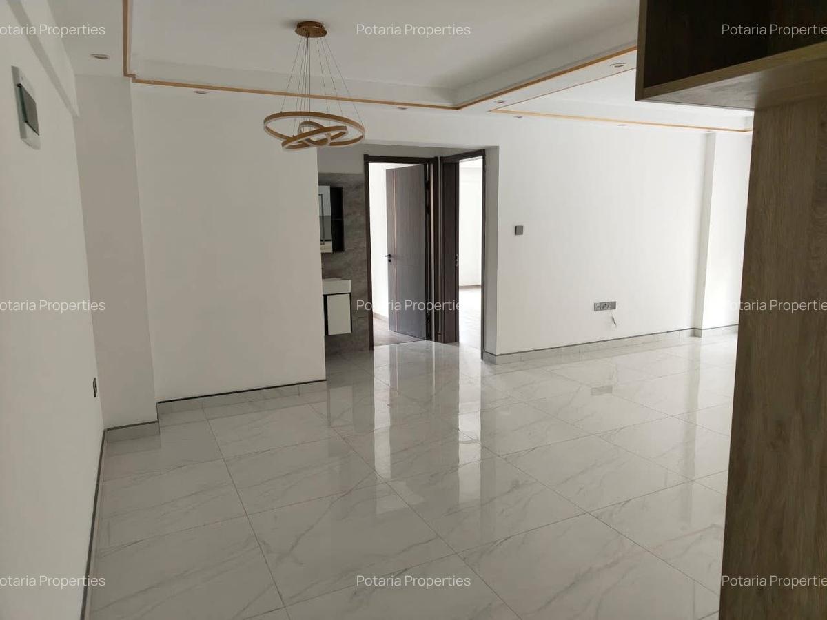 2 Bed Apartment with En Suite in Kilimani - 3