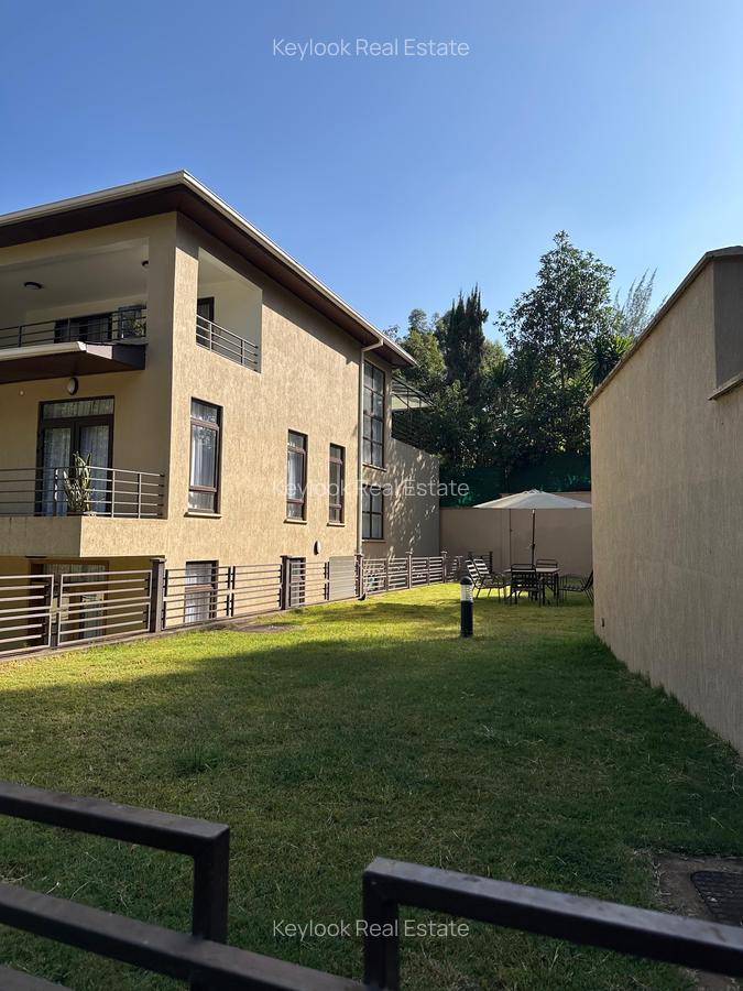 5 Bed Townhouse with En Suite at Lavington Green - 5
