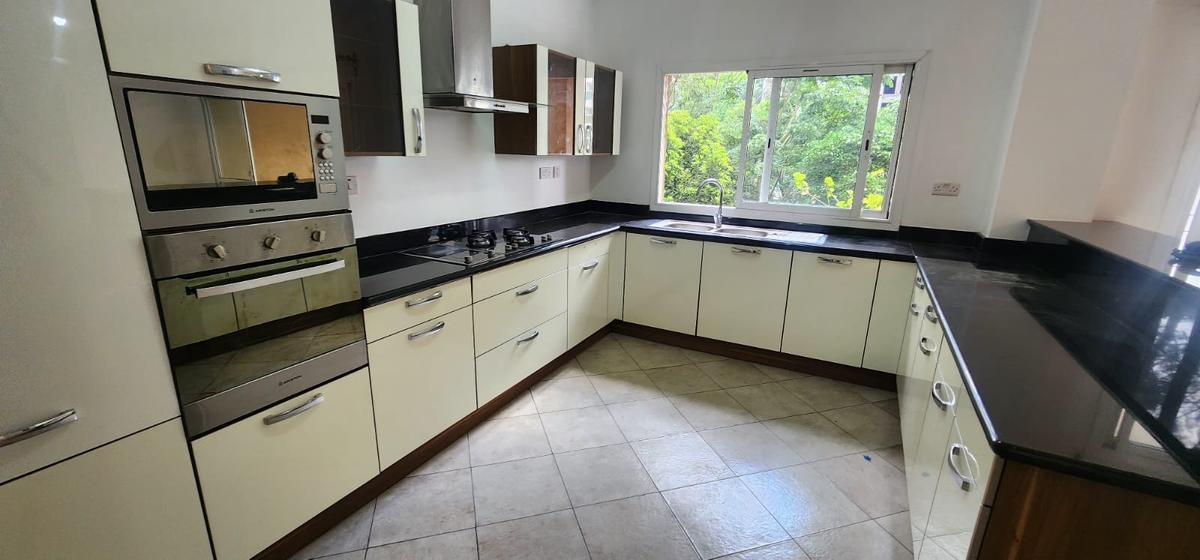 3 Bed Apartment with En Suite in Kileleshwa - 5