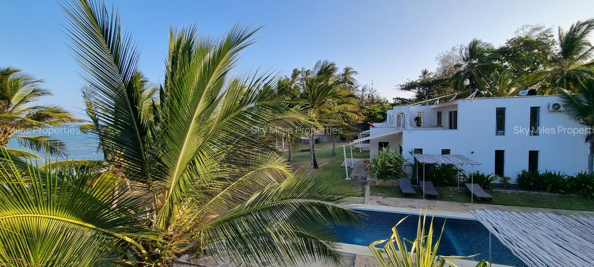 Serviced 2 Bed Apartment with En Suite at Kikambala - 7