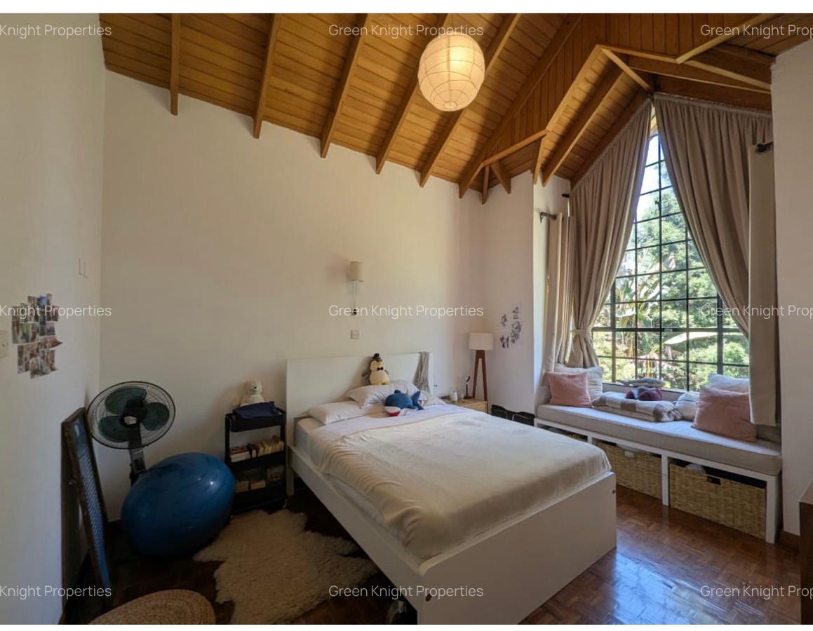 4 Bed Townhouse with En Suite in Spring Valley - 5