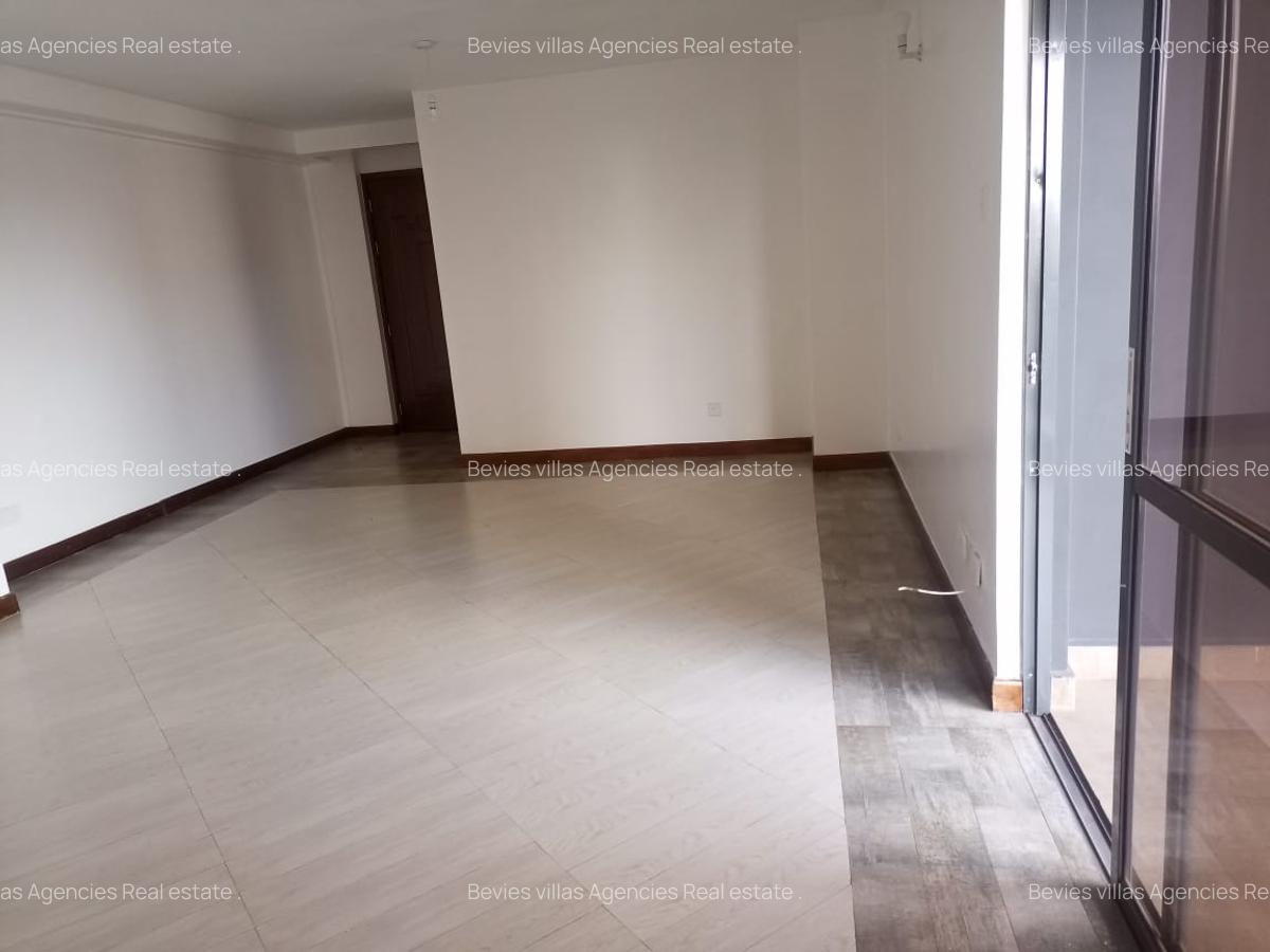 2 Bed Apartment with En Suite at Parklands - 5