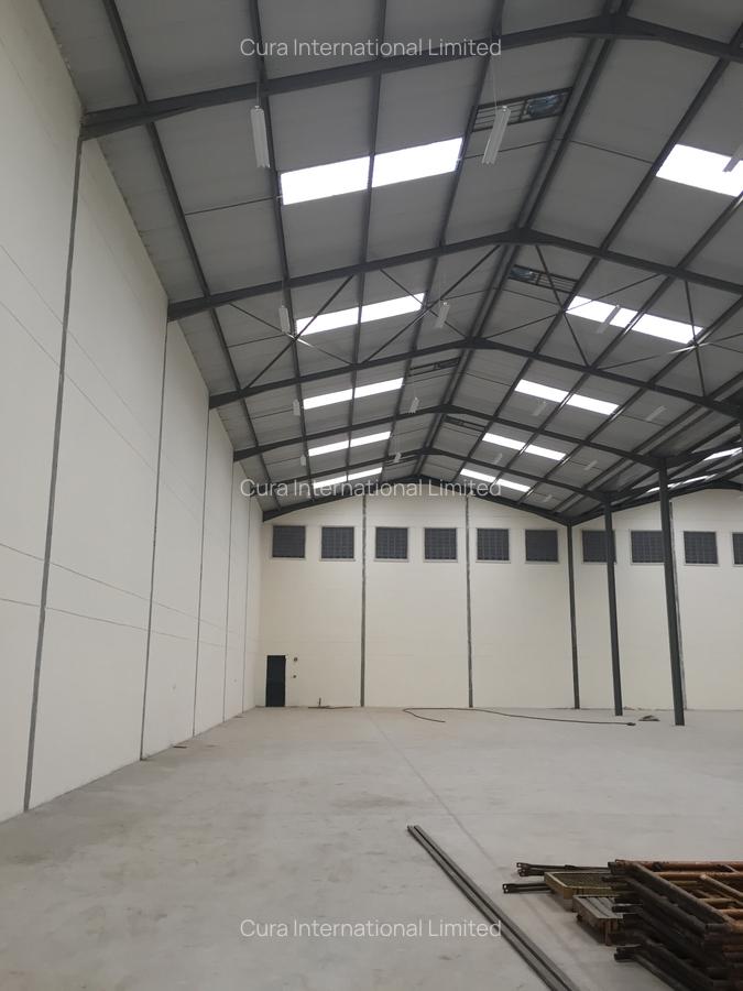22,596 ft² Warehouse in Industrial Area - 7