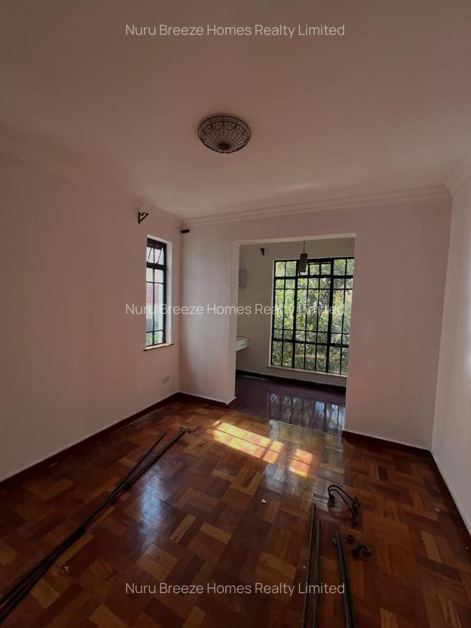 5 Bed Townhouse with En Suite in Lavington - 11