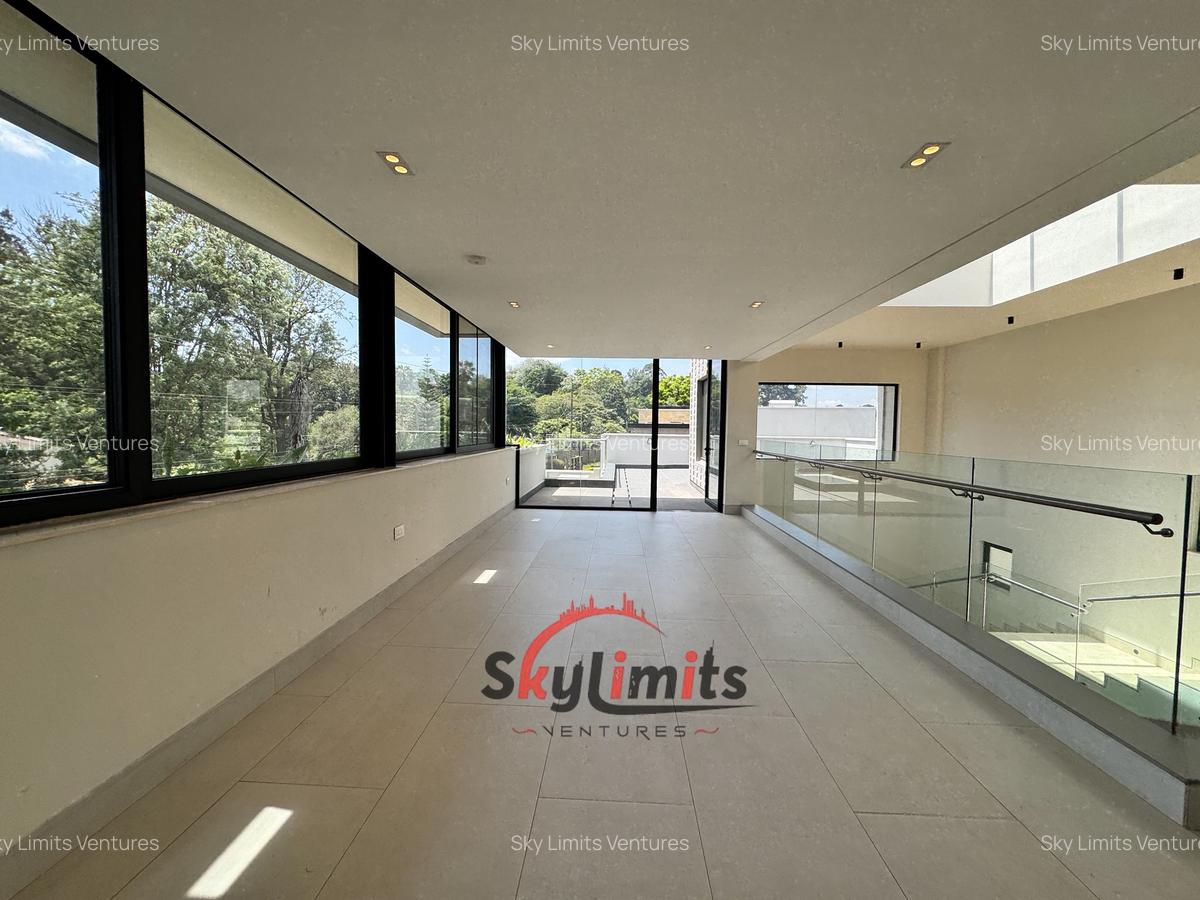 5 Bed Villa with En Suite at Spring Valley - 9