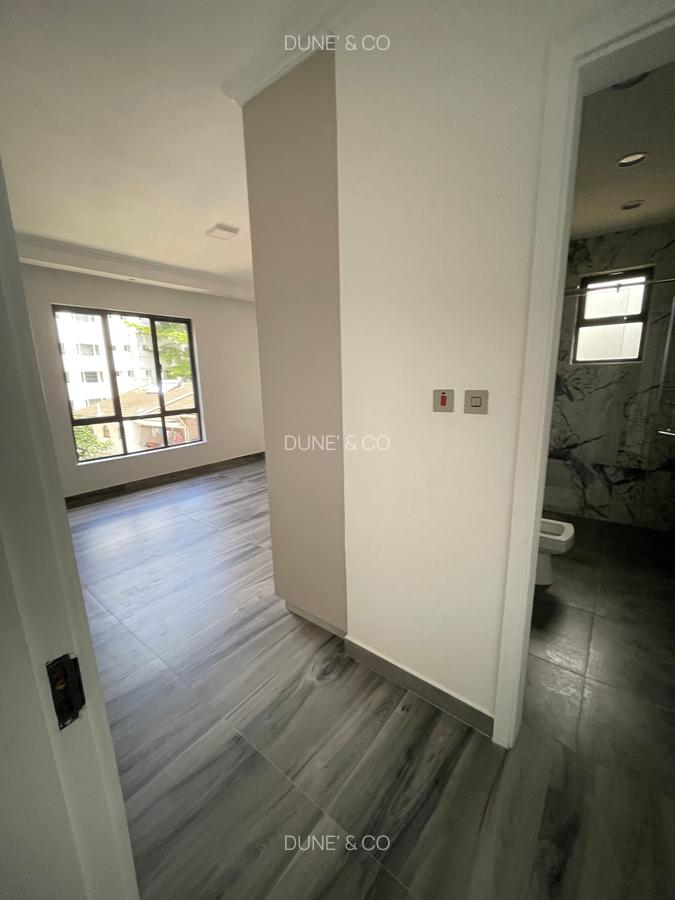 1 Bed Apartment with En Suite in Westlands Area - 13