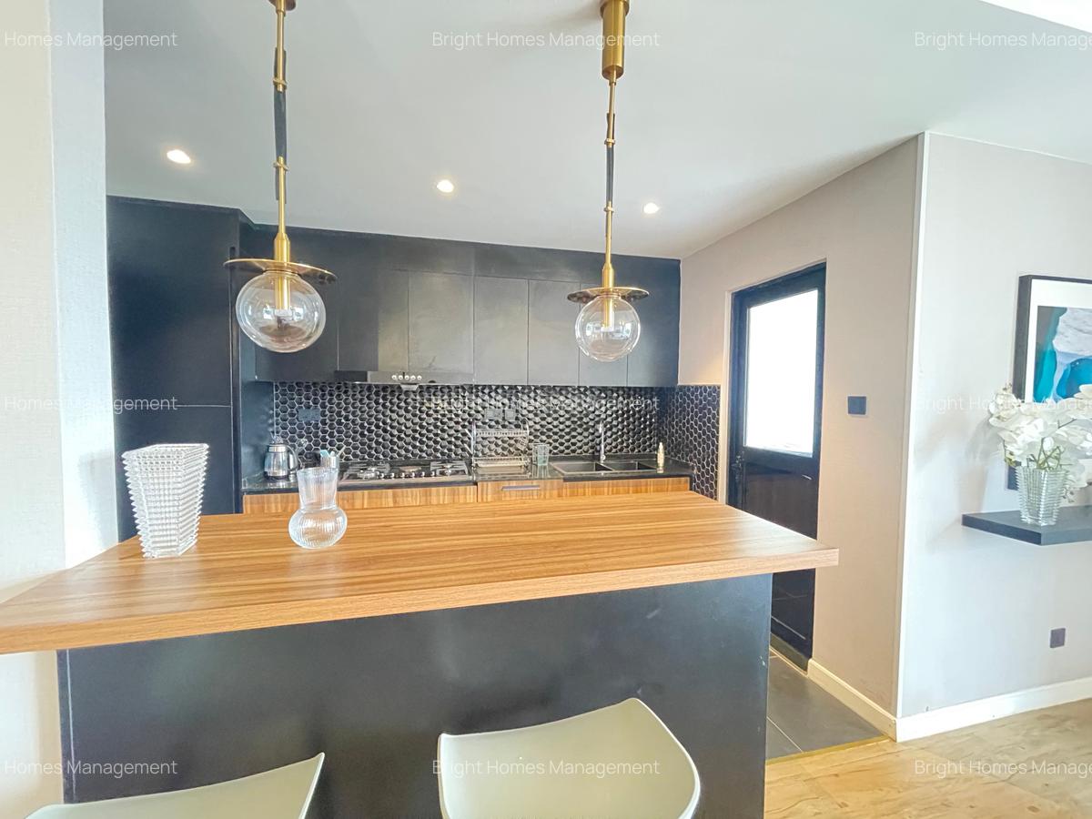 Serviced 2 Bed Apartment with En Suite in Westlands Area - 12