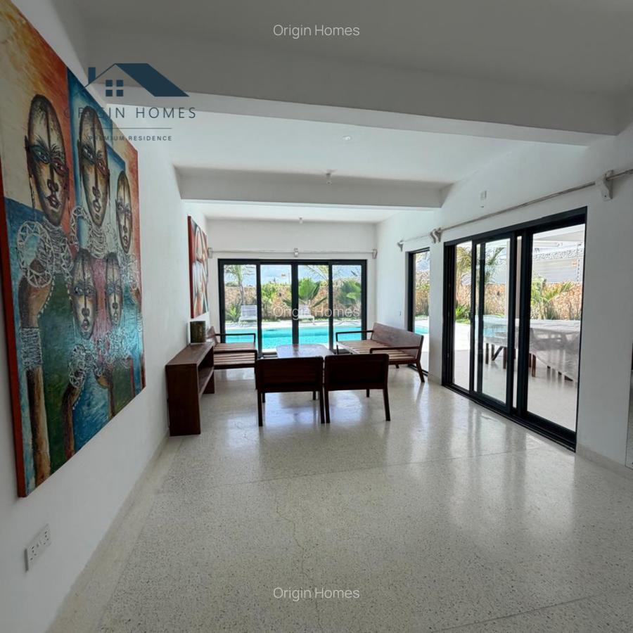 3 Bed House with En Suite at Watamu - 4