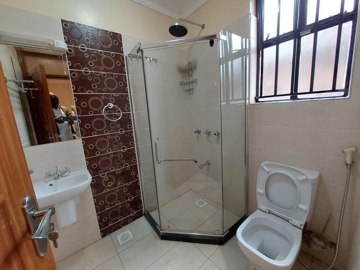 5 Bed Townhouse with En Suite at Off Mageta Road - 14