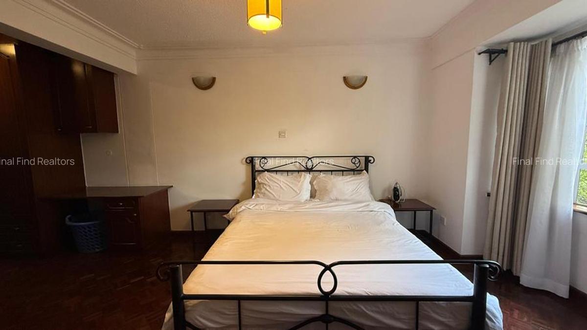 Serviced 2 Bed Apartment with Swimming Pool in Brookside - 11