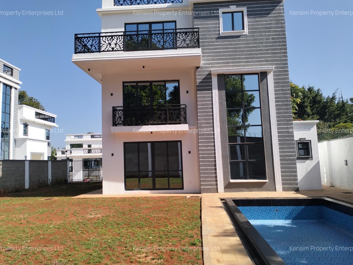 5 Bed Townhouse with En Suite in Lavington - 1